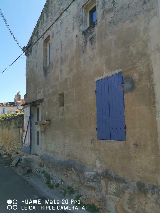 Charmante Maison En Provence Fontvieille Exterior foto